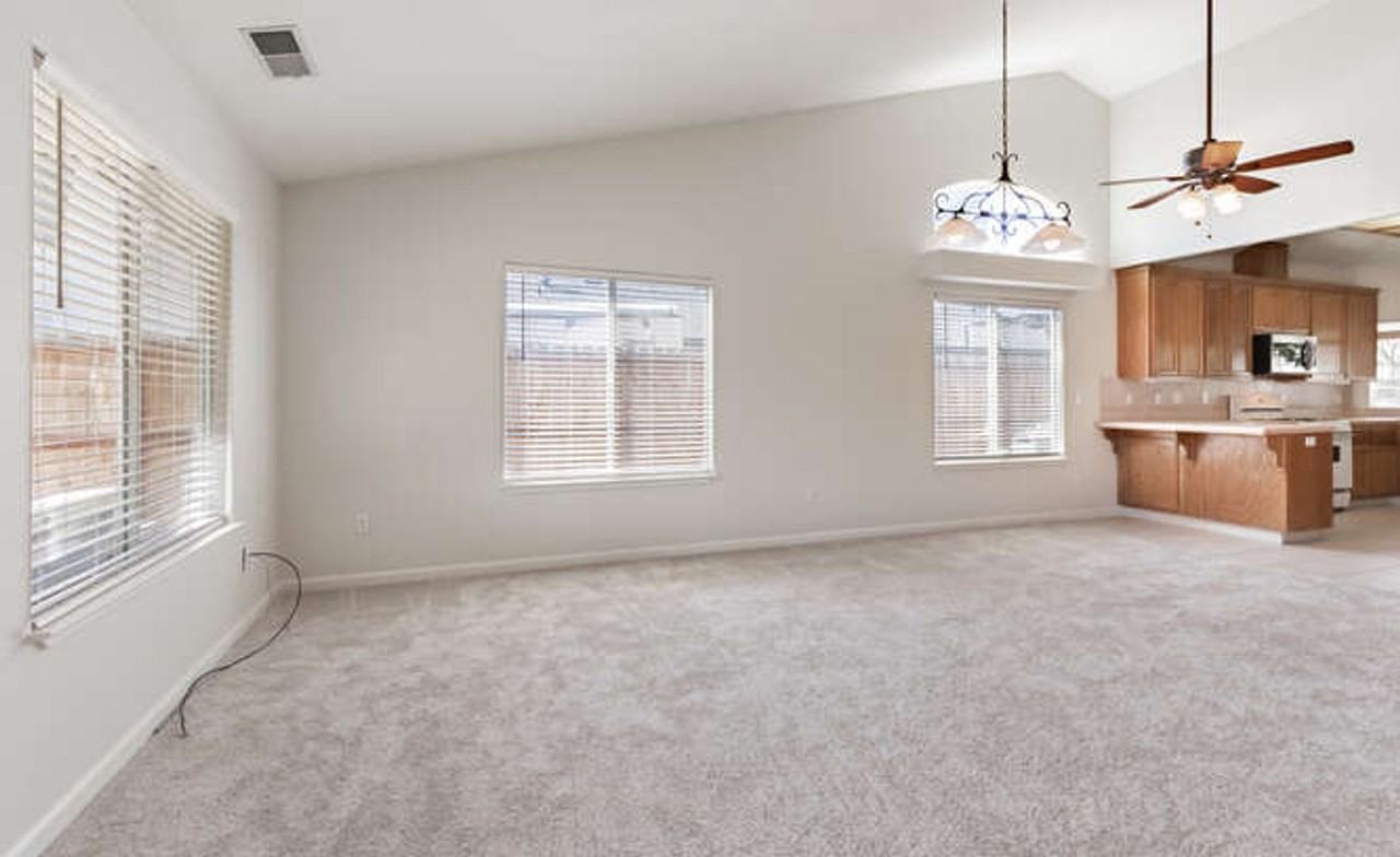 213 Caesar Ave - Photo 7 of 30