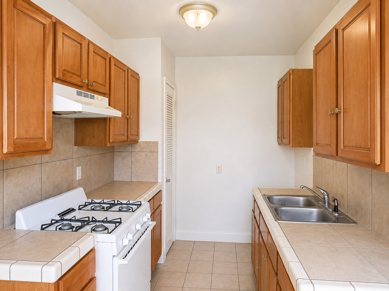 2605 Buddy Dr - Photo 2 of 4