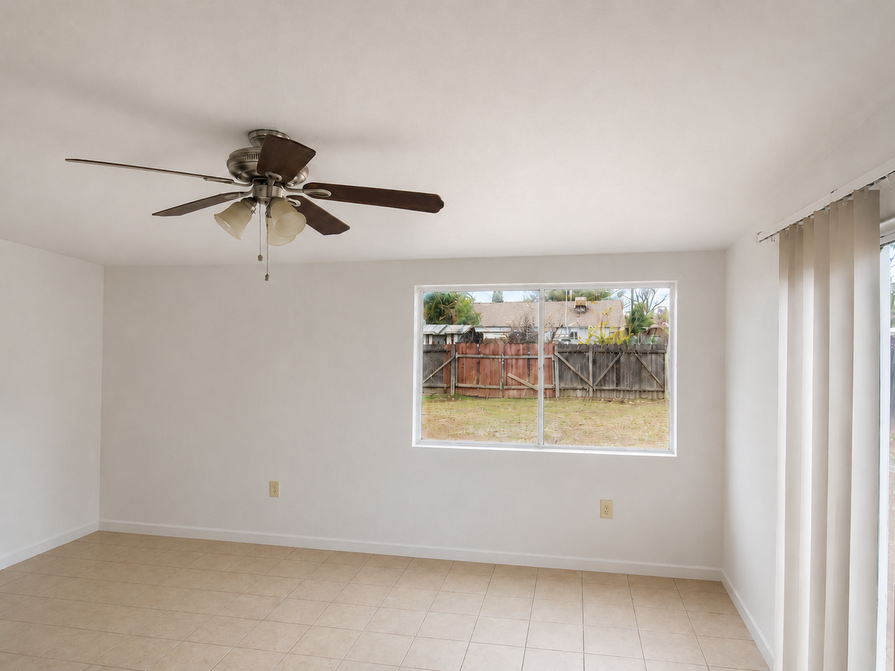 2605 Buddy Dr - Photo 3 of 4
