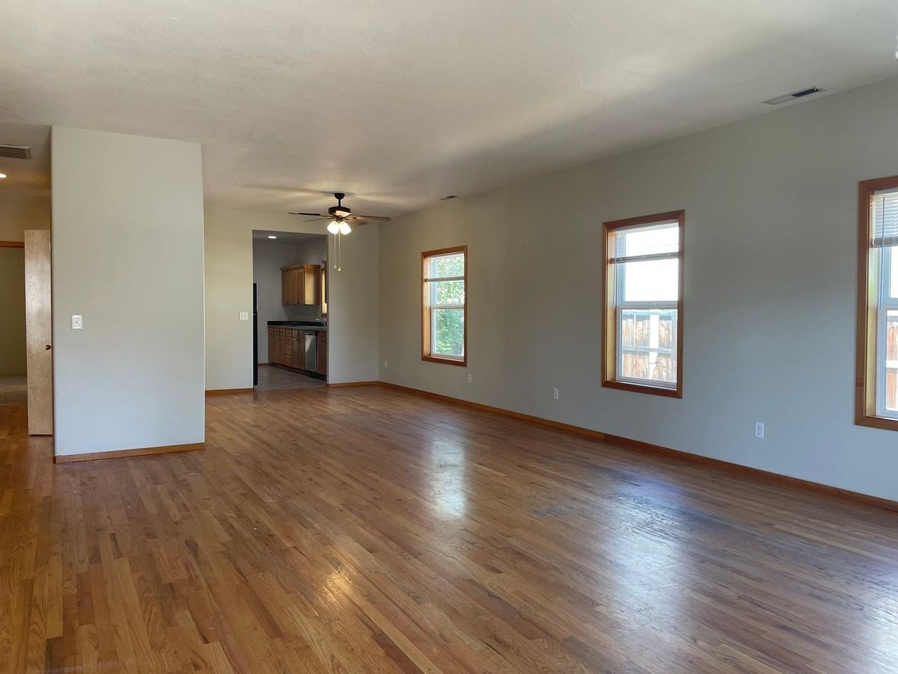830 Isherwood Dr - Photo 2 of 21