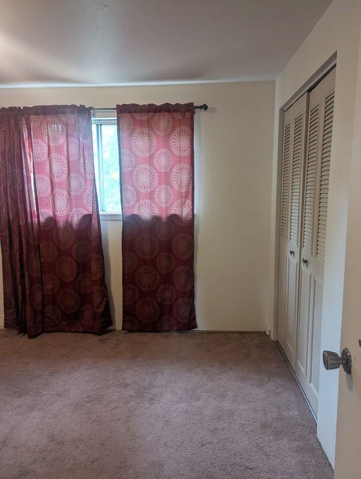 165 Loop Rd - Photo 4 of 7