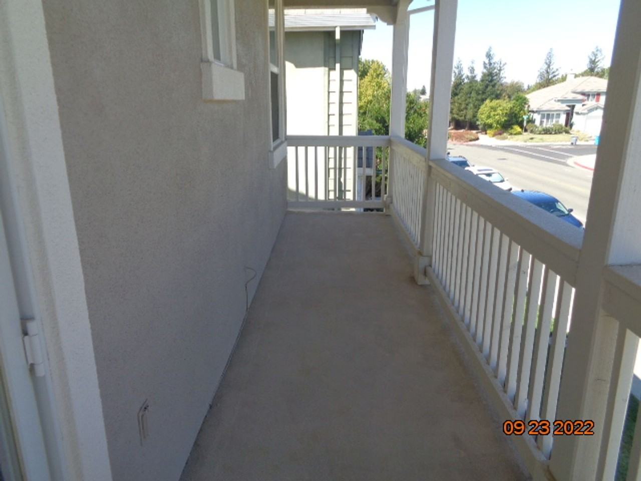 1205 Valley Glen Dr - Photo 2 of 28