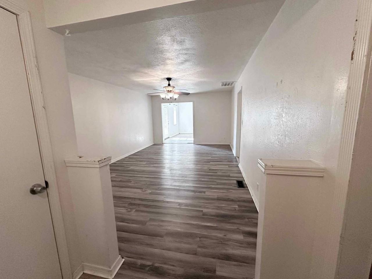 208 Cherrywood Dr - Photo 2 of 17