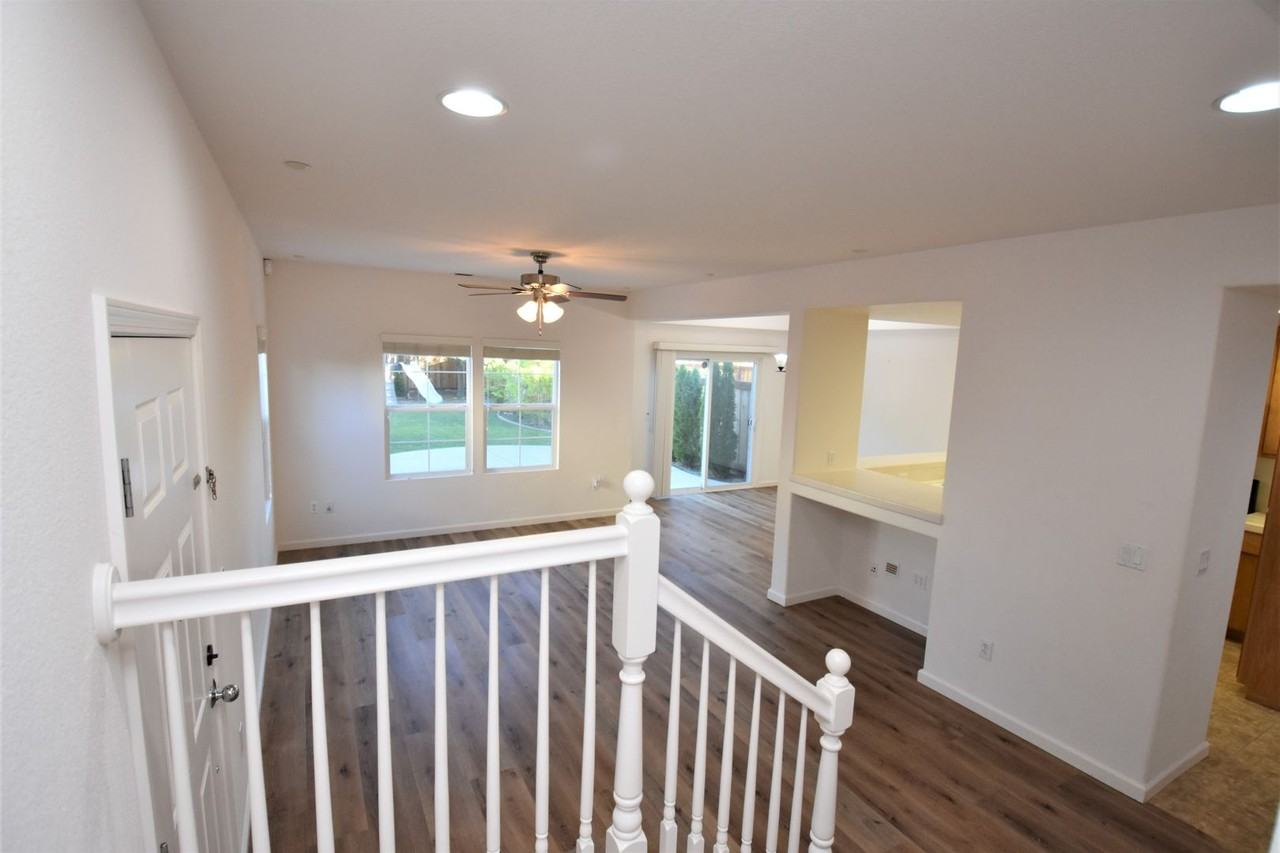 3814 Black Butte Rd - Photo 5 of 46