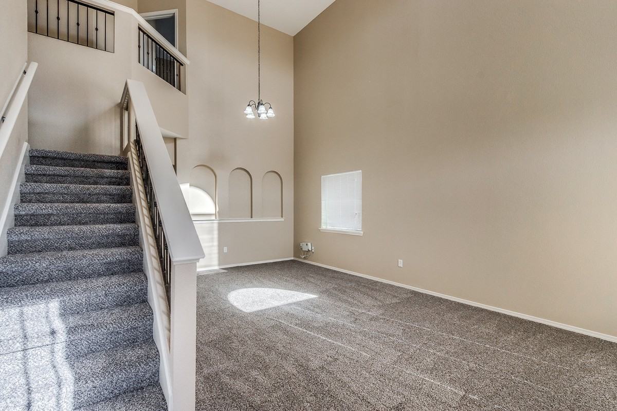 3172 Hidden Valley Dr - Photo 2 of 24