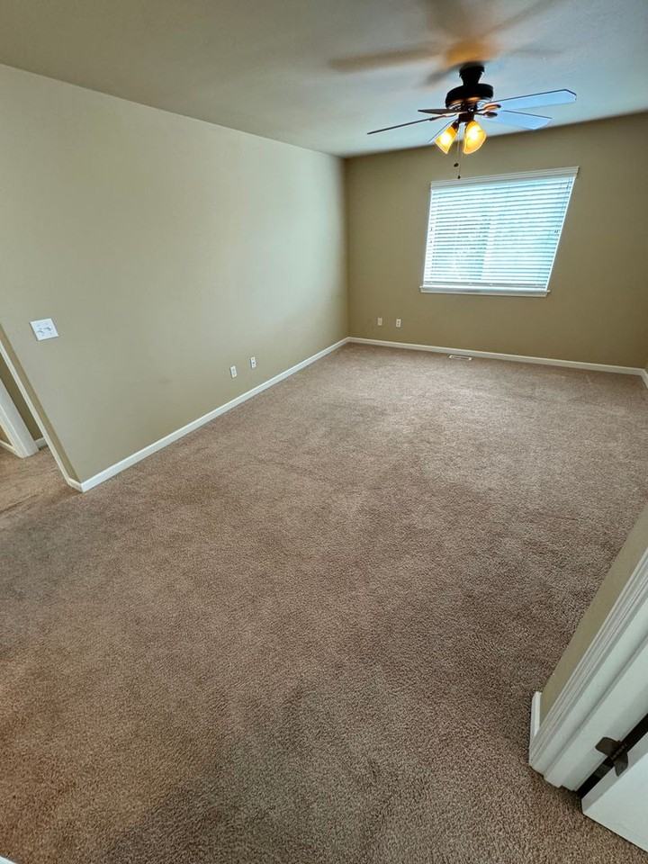 7644 Kodiak Ave Ne - Photo 6 of 13