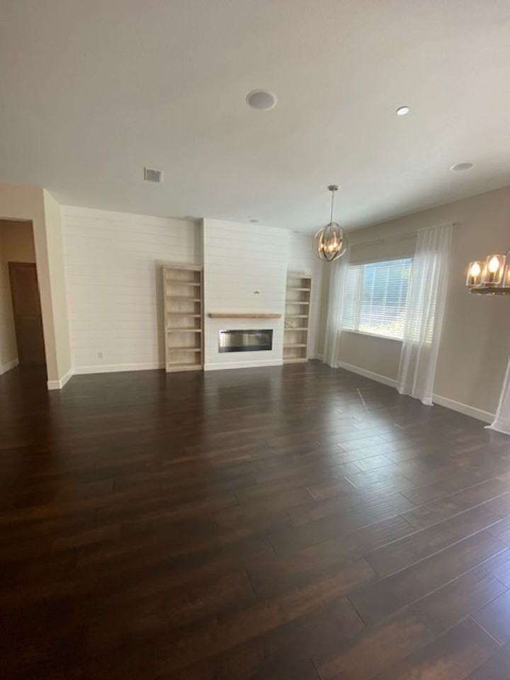 2256 Ranch View Dr - Photo 5 of 40