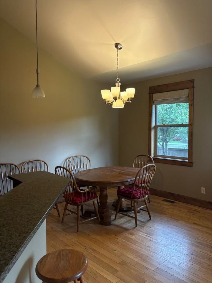3114 Madrona Ln - Photo 6 of 21