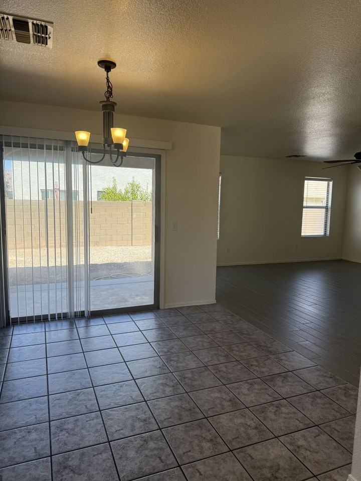 2448 E Hazeltine Way - Photo 3 of 12