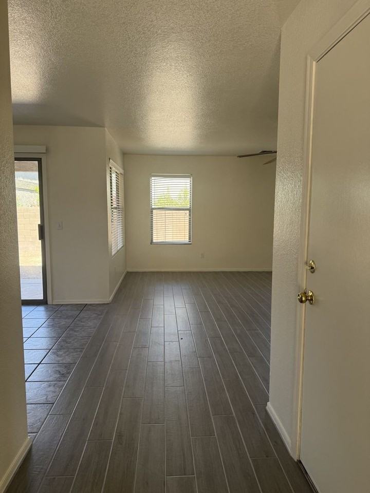 2448 E Hazeltine Way - Photo 5 of 12