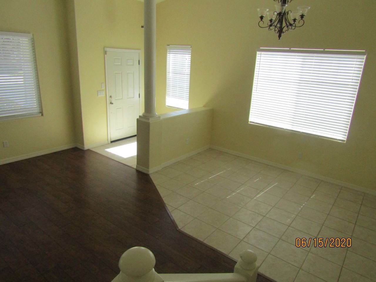 832 Stacy Ann Ter - Photo 4 of 27