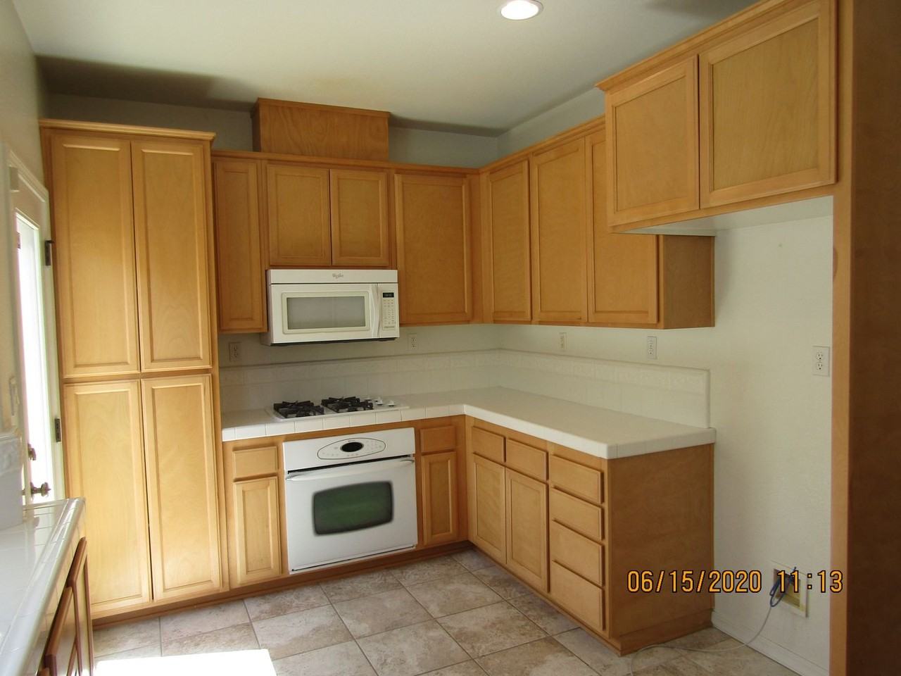 832 Stacy Ann Ter - Photo 7 of 27