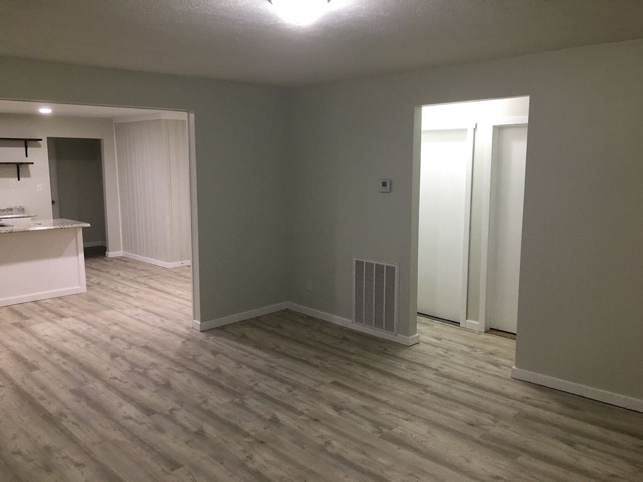 97 Main St - Photo 4 of 11