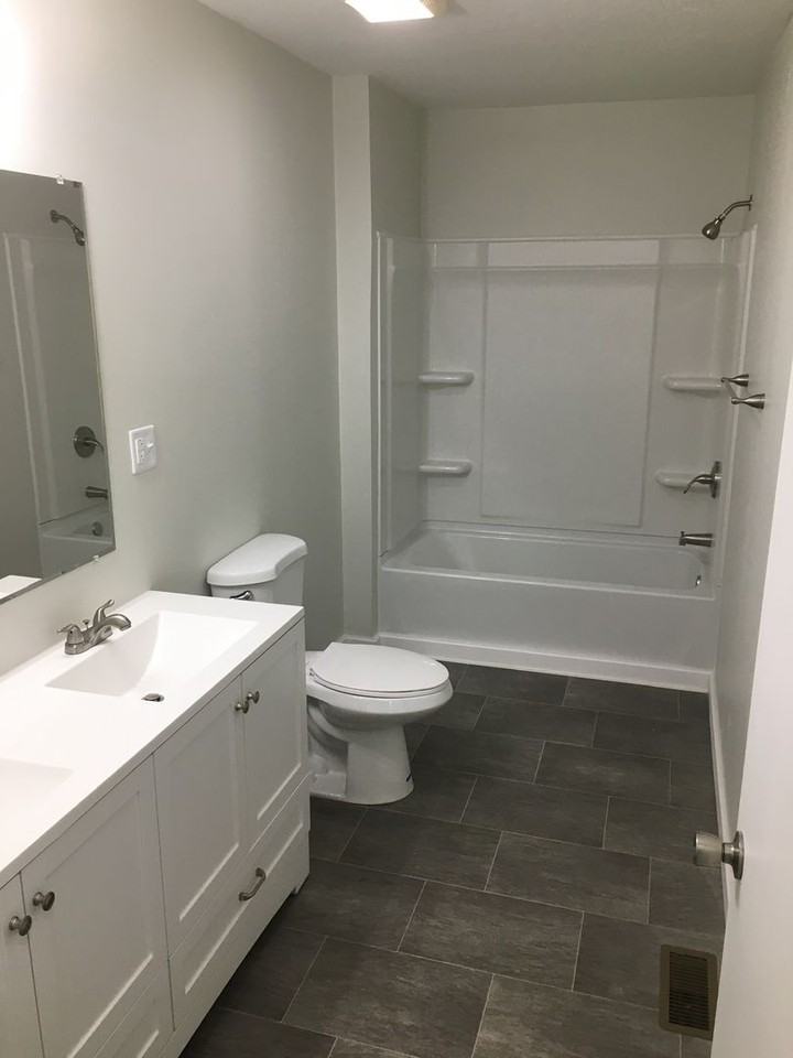 97 Main St - Photo 6 of 11