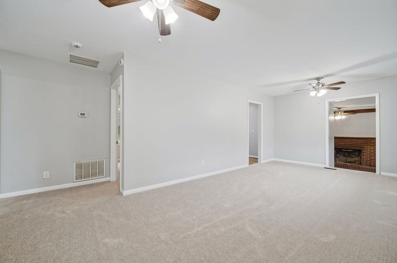 107 Woods Rd - Photo 5 of 40
