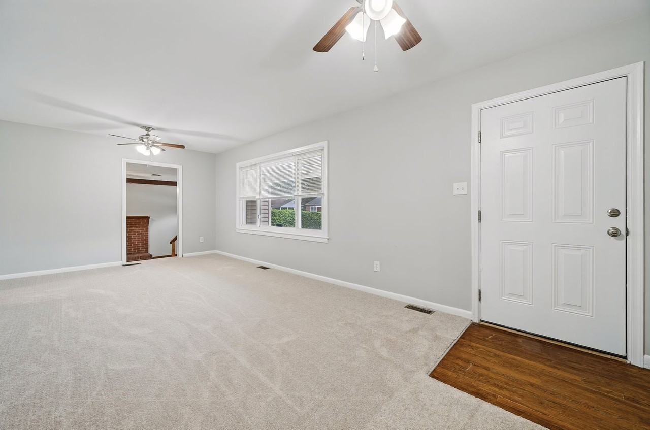 107 Woods Rd - Photo 6 of 40