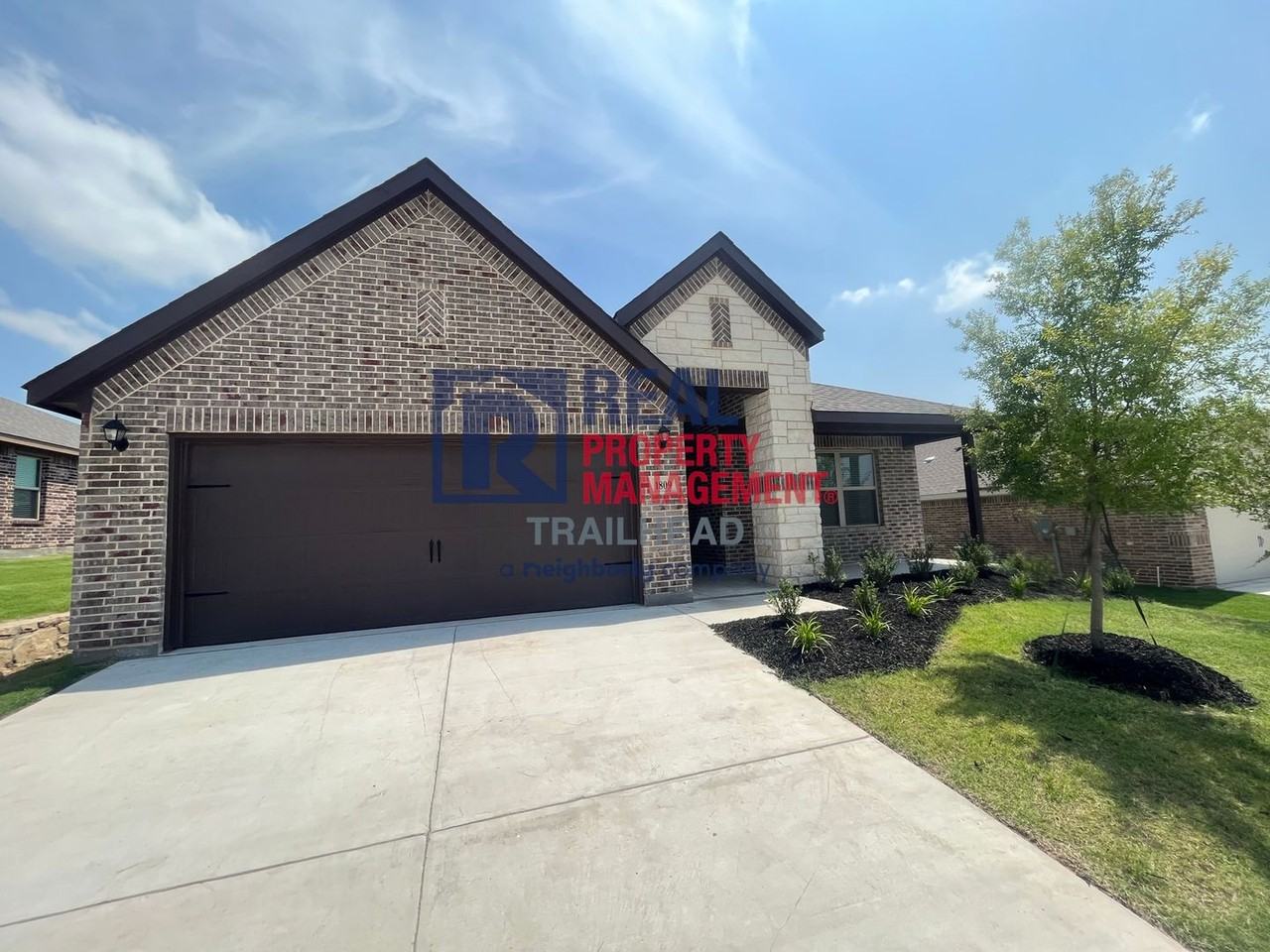 1809 Barberry Way - Photo 3 of 25