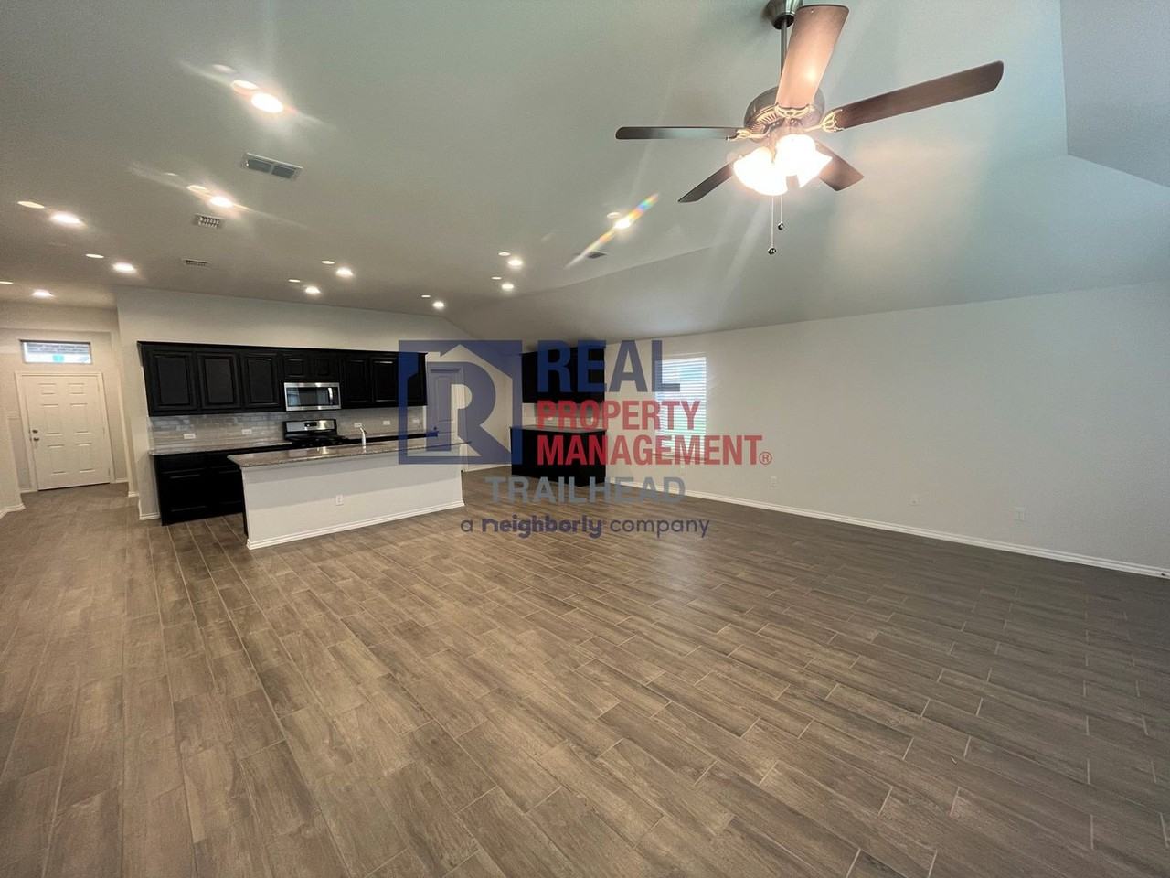 1809 Barberry Way - Photo 5 of 25