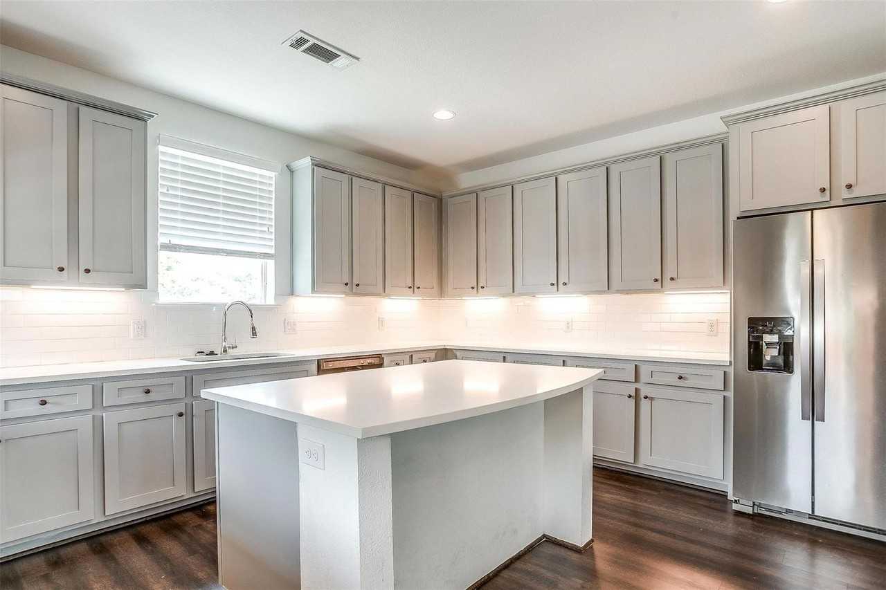 3515 S Hills Ave - Photo 5 of 27