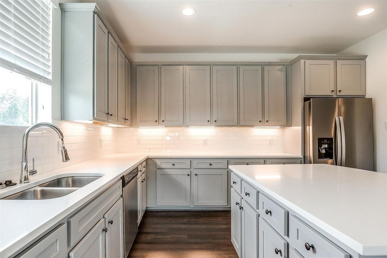 3515 S Hills Ave - Photo 7 of 27