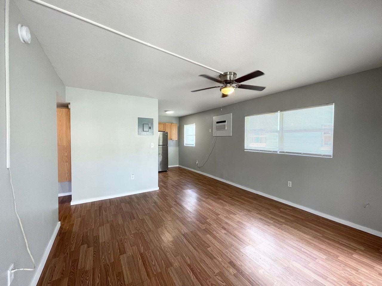 1339 W Point Dr - Photo 3 of 13