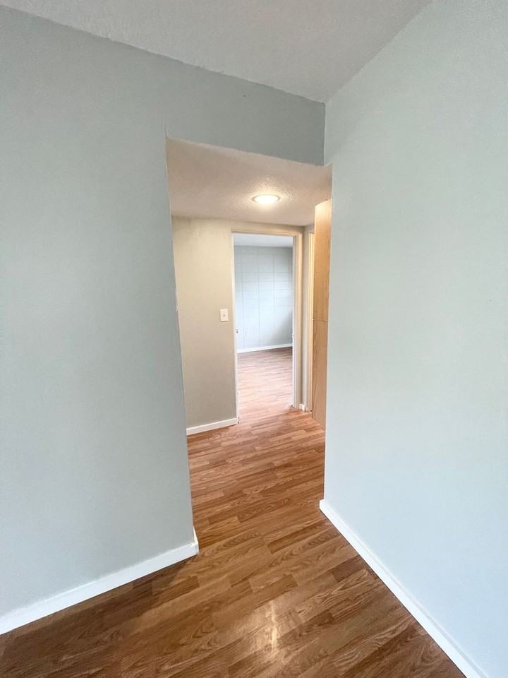 1339 W Point Dr - Photo 6 of 13