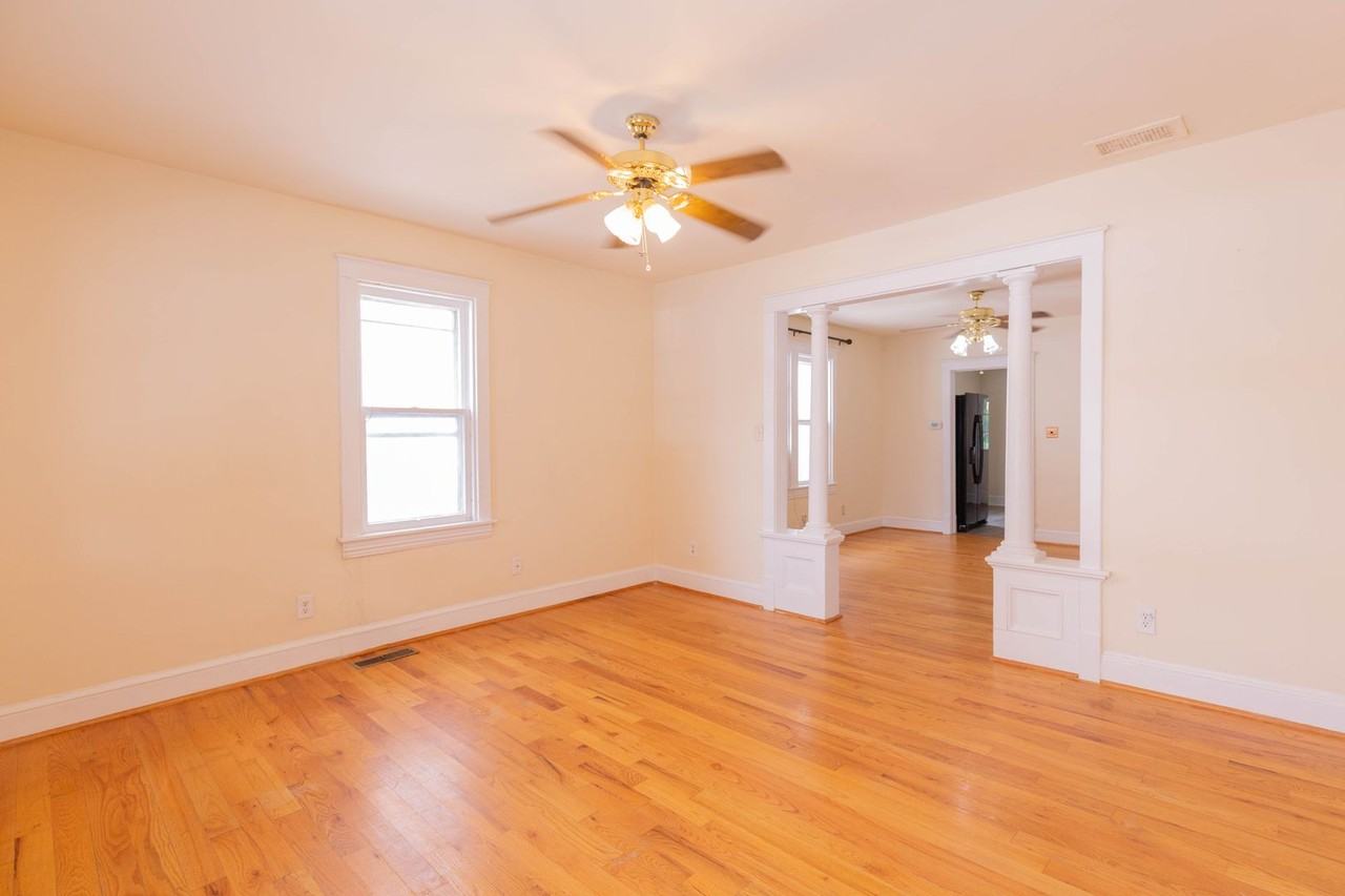 124 S Kentucky Ave - Photo 7 of 26
