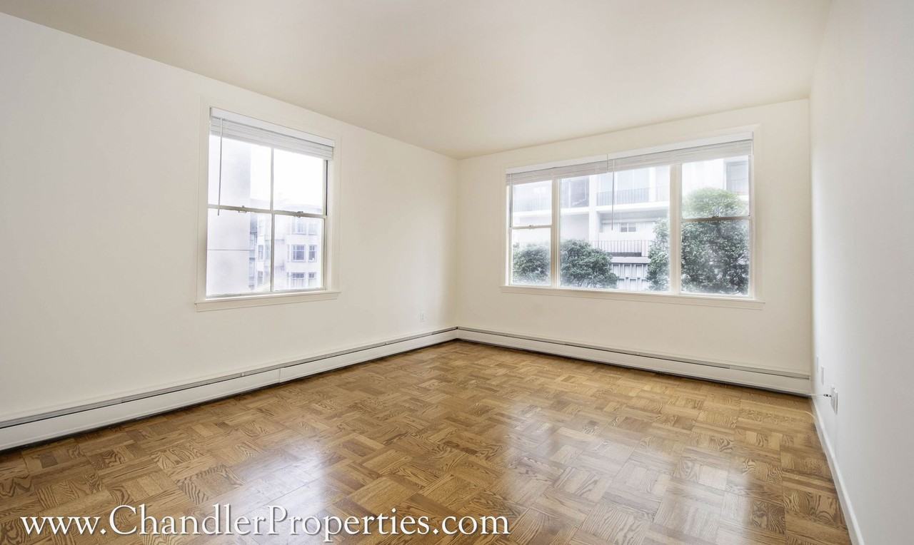 1330 Jones Street - Photo 5 of 30