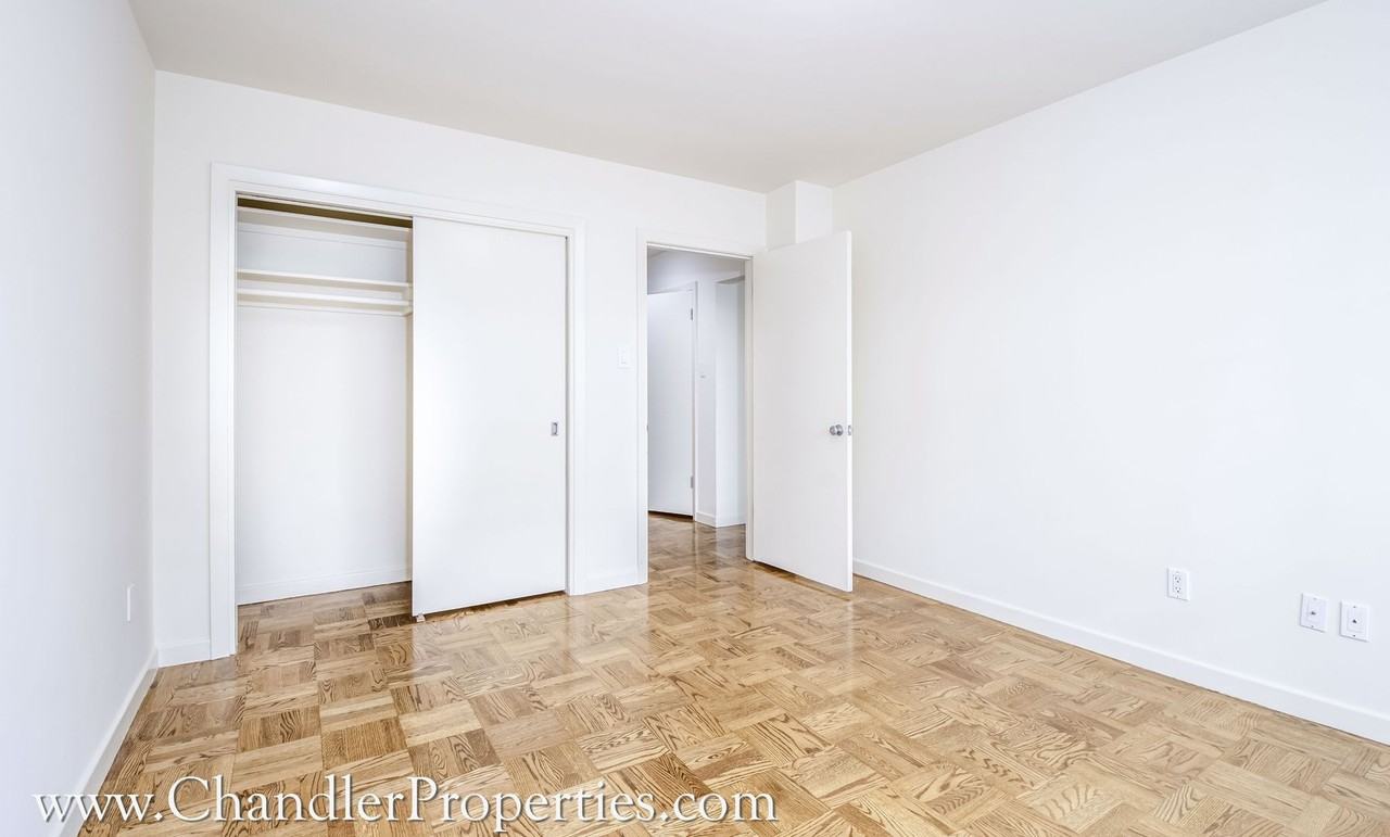 1330 Jones Street - Photo 6 of 30