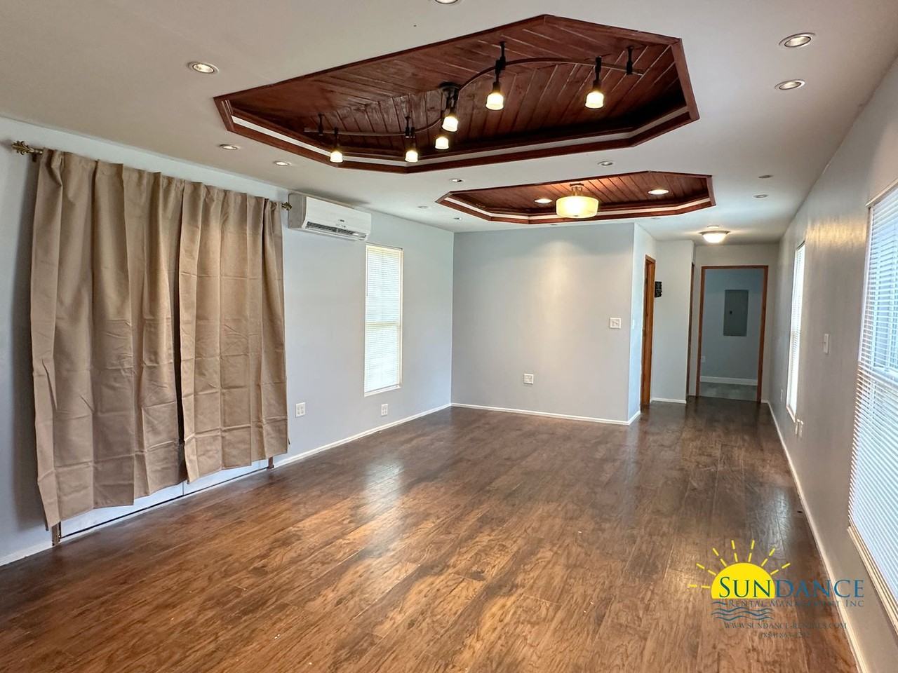 8415 Tortuga St - Photo 3 of 11