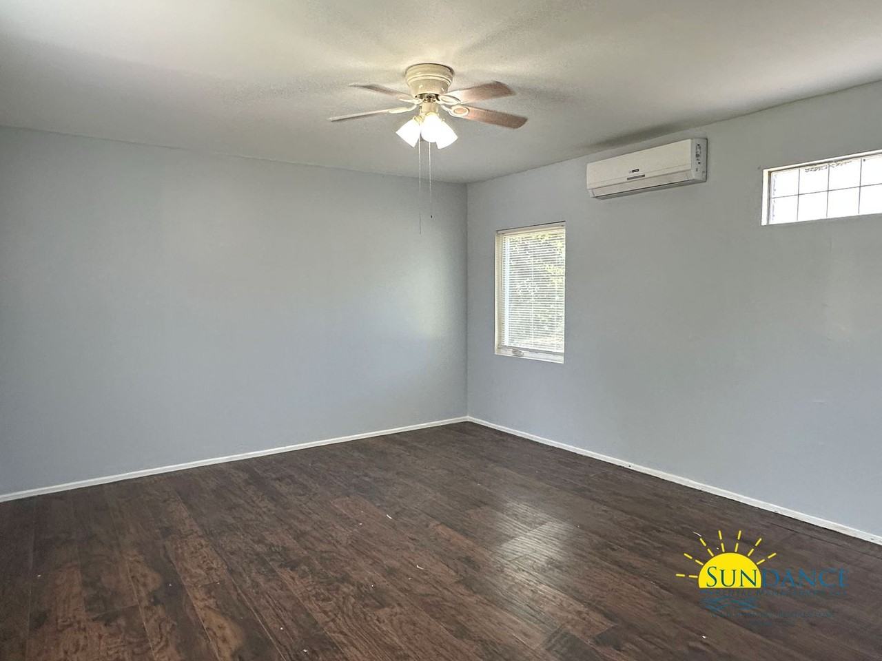 8415 Tortuga St - Photo 4 of 11