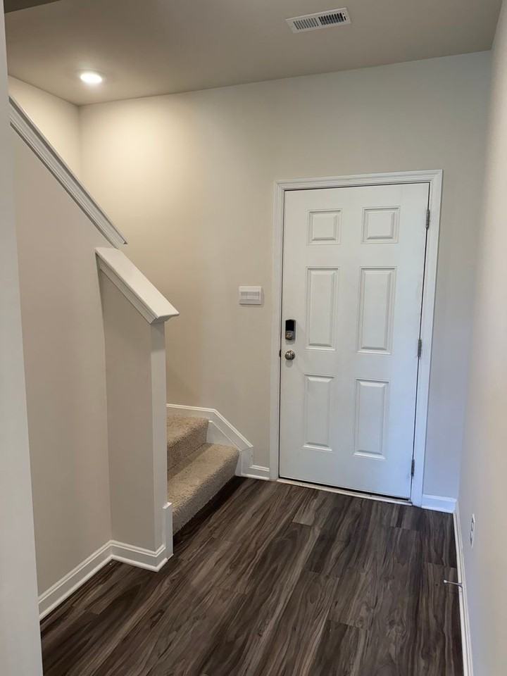 345 Locust Run Dr - Photo 6 of 16