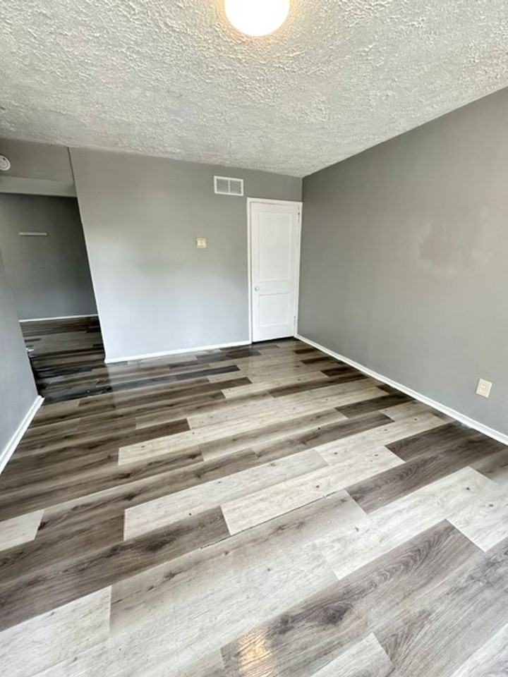 916 N Central Dr - Photo 5 of 6