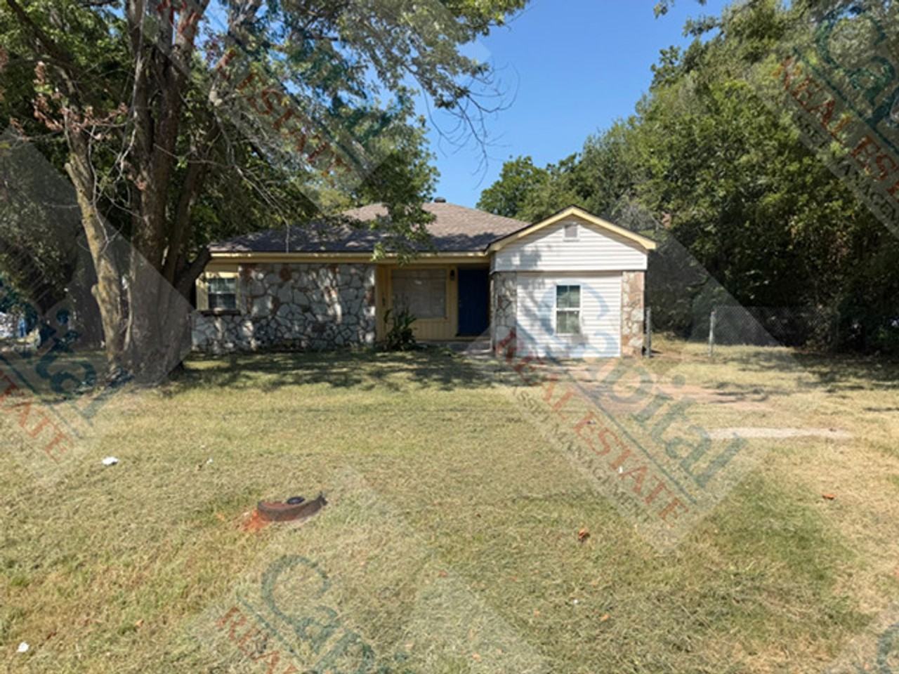 1117 N Beach Ave - Photo 2 of 34