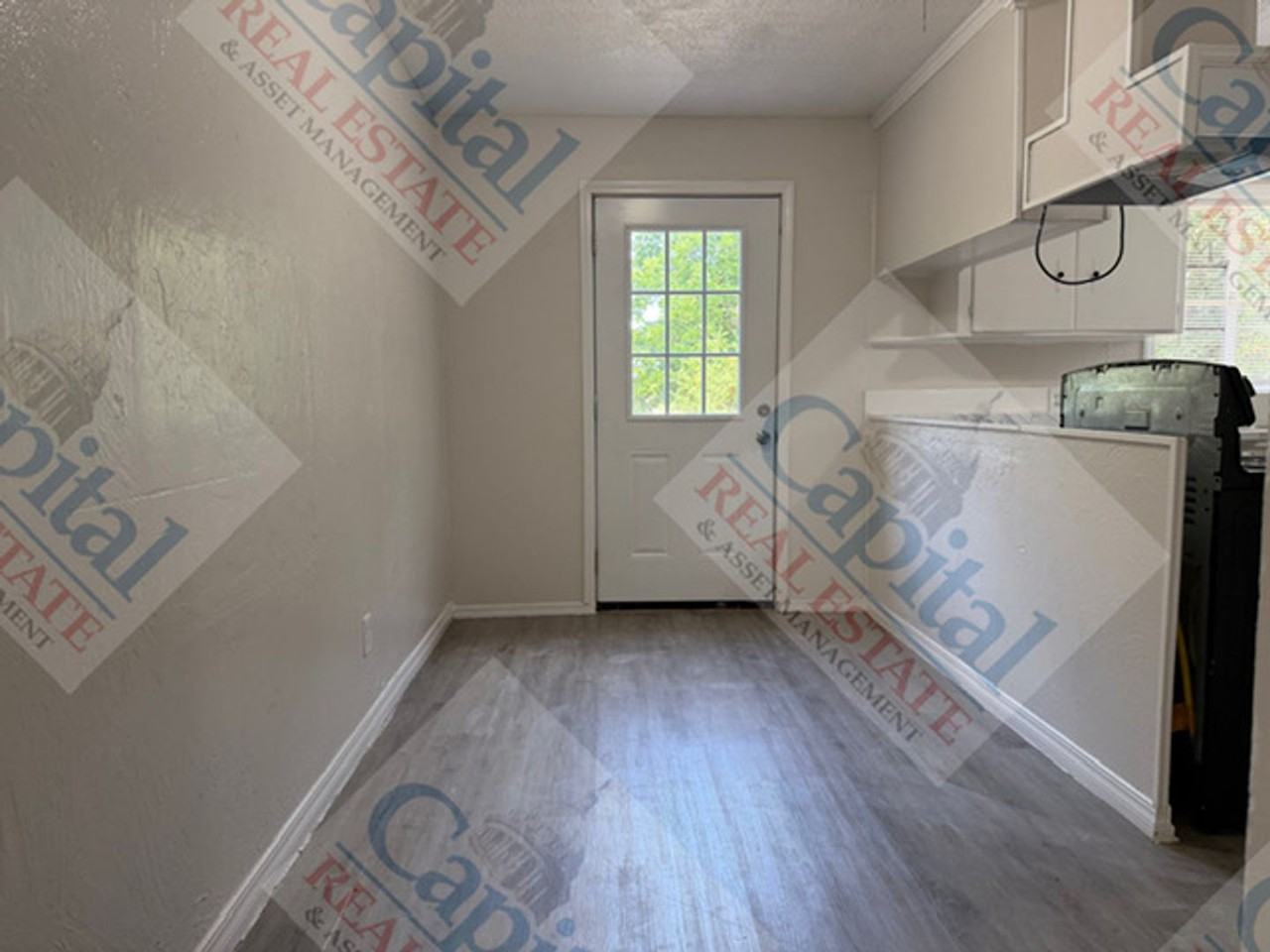 1117 N Beach Ave - Photo 6 of 34