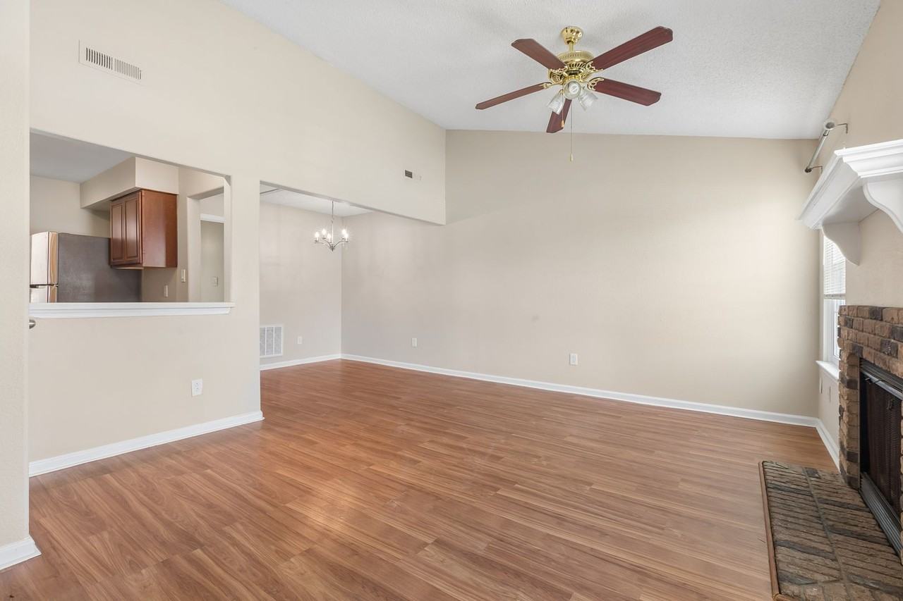 3908 Buchanan Dr - Photo 5 of 19