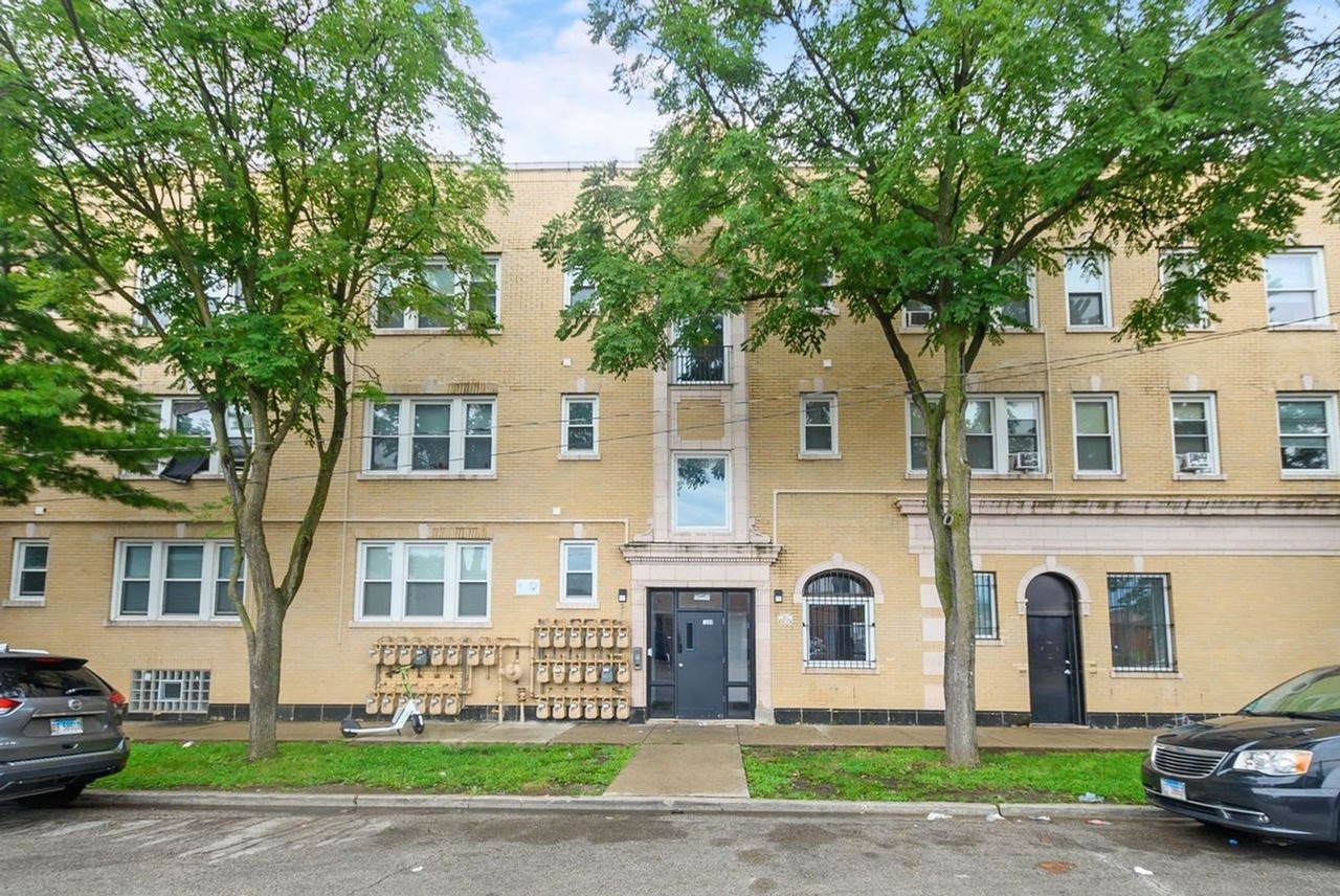 1200 S. Kedvale Ave - Photo 2 of 6