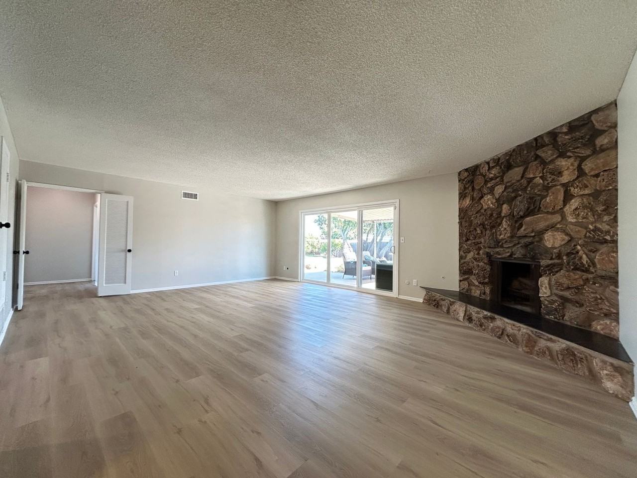 18172 Saint Moritz Cir - Photo 7 of 45