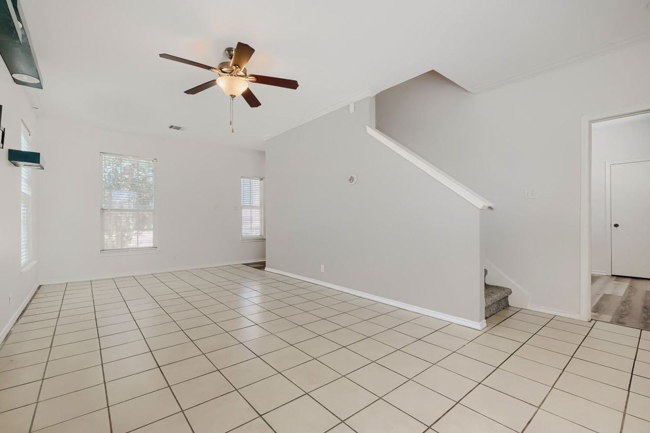 5635 Midcrown Dr - Photo 6 of 31