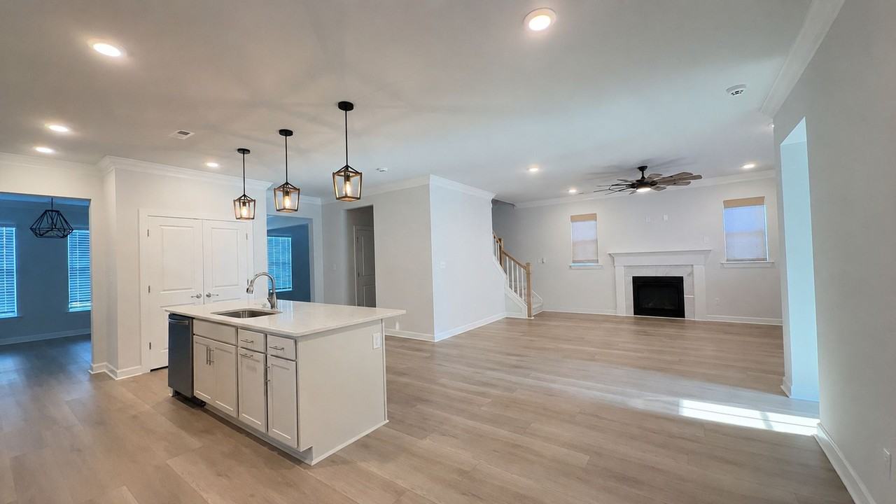 2218 Sanibel Ln - Photo 6 of 25