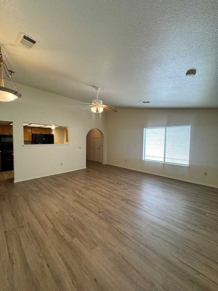 711 Flower Ash Ln - Photo 6 of 21