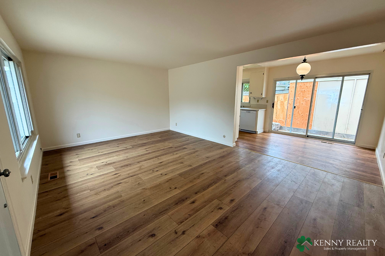 37 Willow Ave - Photo 2 of 28