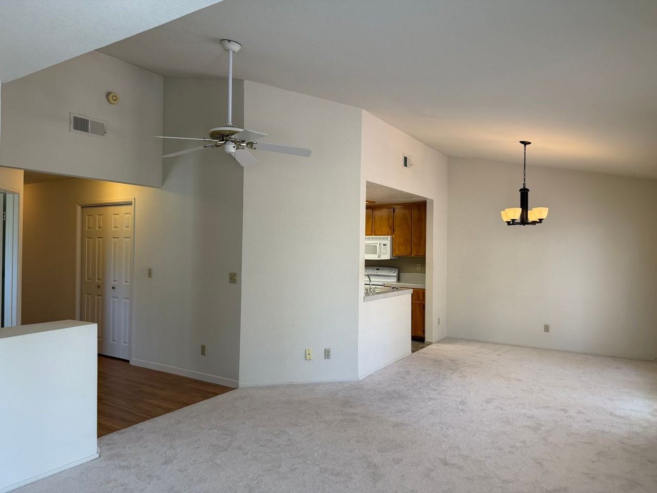 3813 Pasadena Ave - Photo 5 of 41