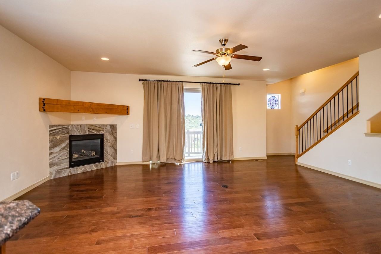 5914 Canyon Reserve Hts - Photo 7 of 37