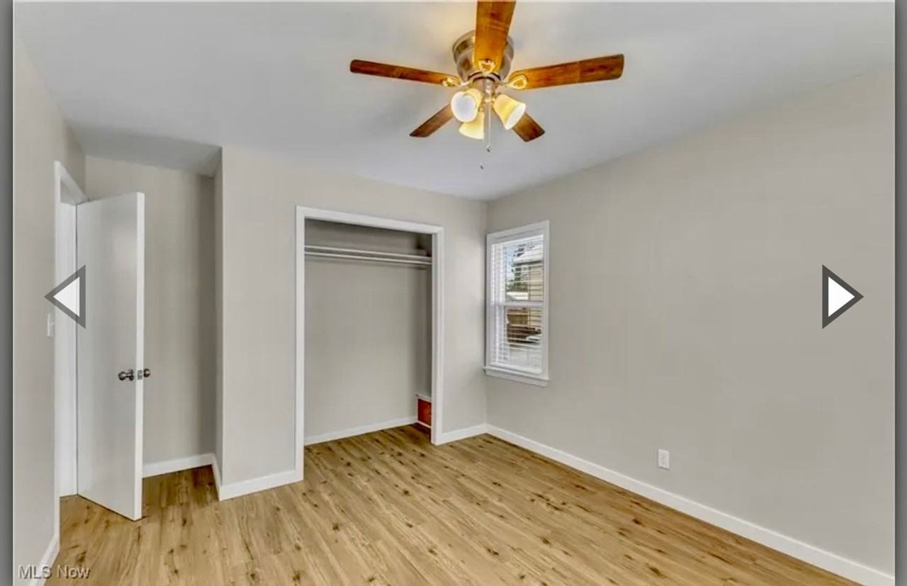 595 Oakmoor Rd - Photo 4 of 37