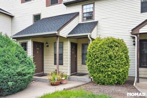 featured image of 404 Woodbridge Commons Way