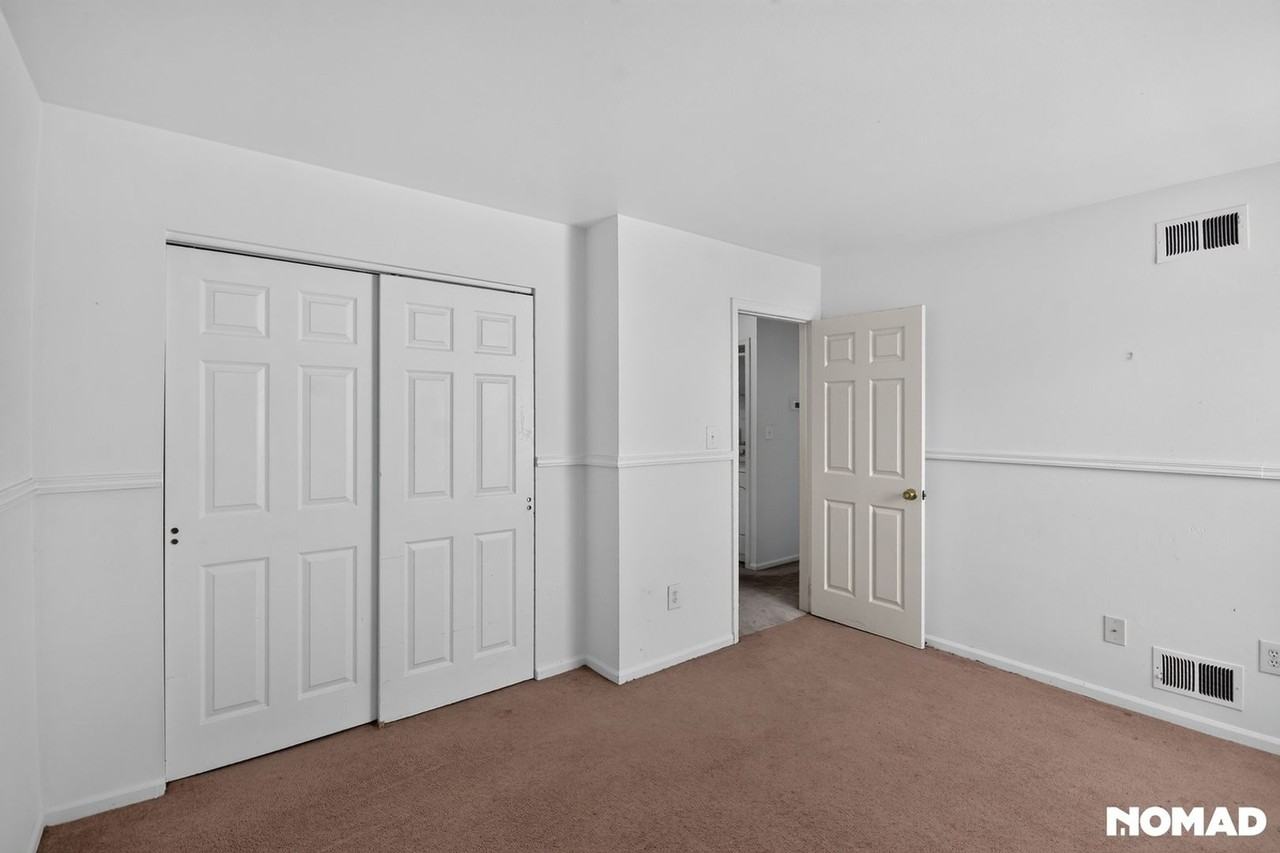 404 Woodbridge Commons Way - Photo 5 of 13