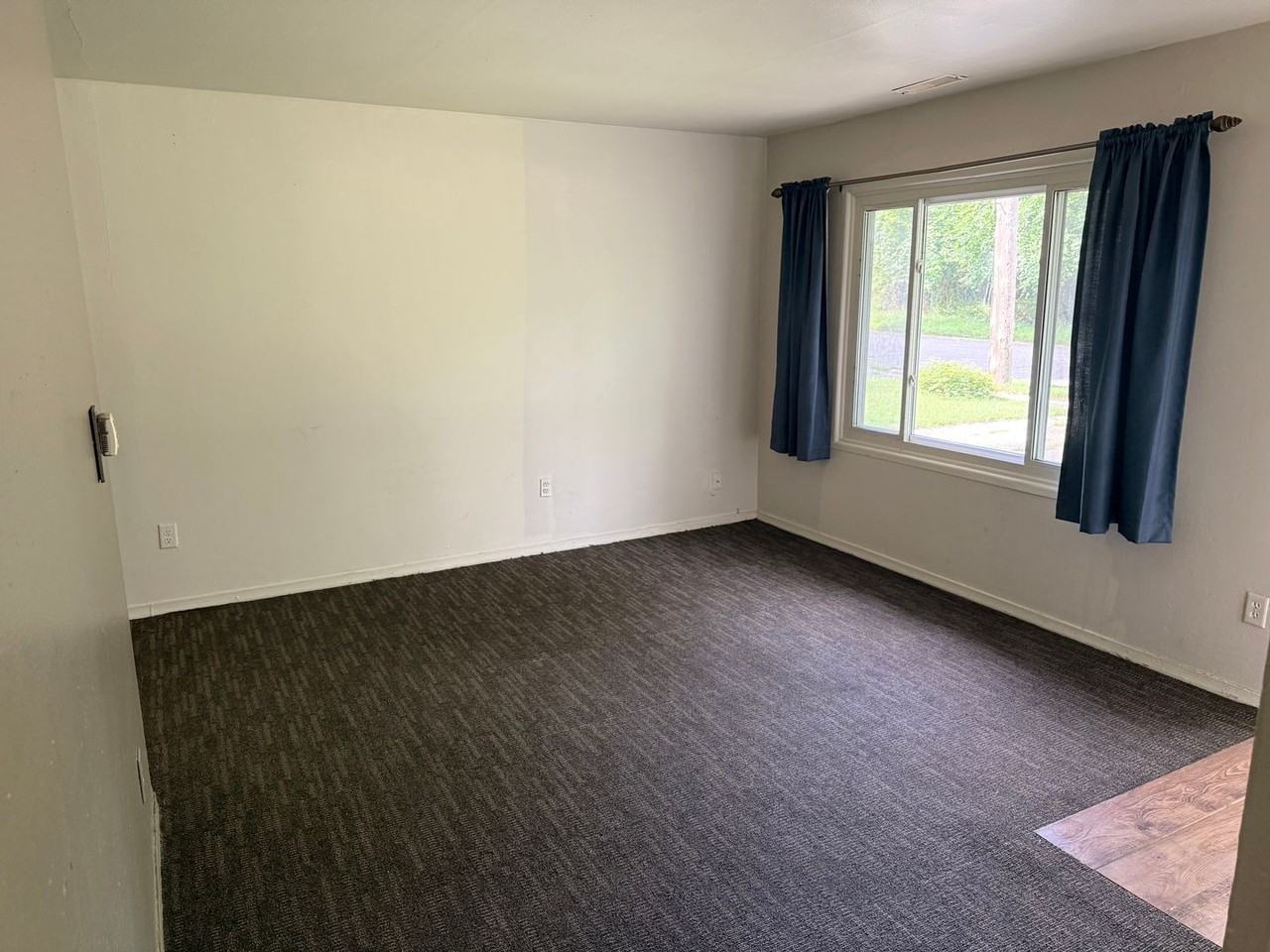 1724 Roselawn Ave - Photo 2 of 10