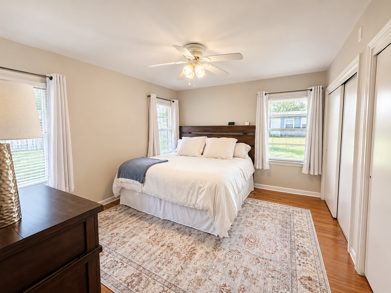 131 Carroll St - Photo 7 of 12
