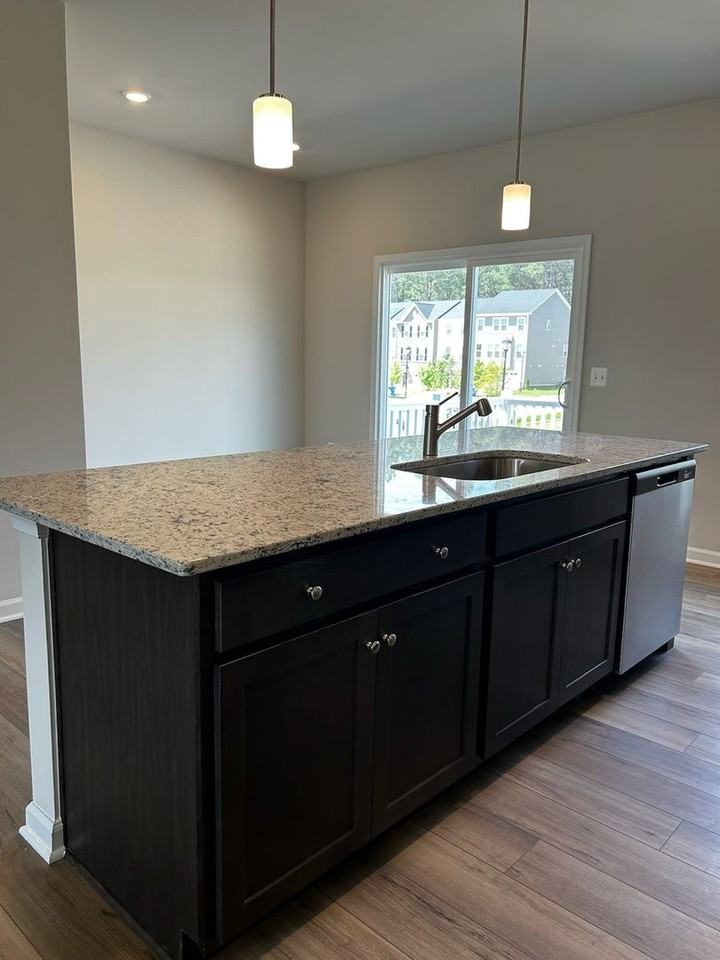 8772 Whitman Dr - Photo 3 of 21
